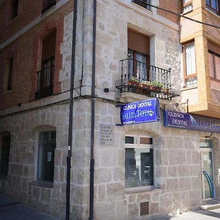 Apartamentos Turisticos Empecinado Roa 外观 照片