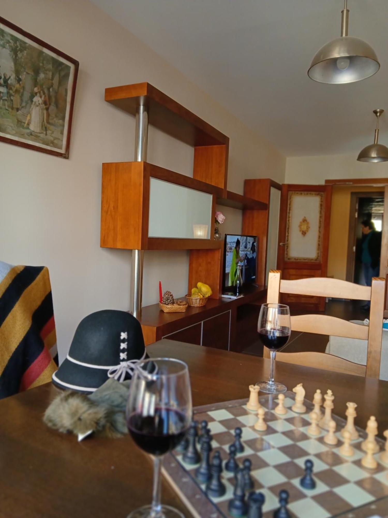 Apartamentos Turisticos Empecinado Roa 外观 照片